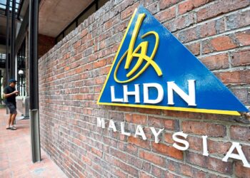 LHDN logo is seen at its branch in Damansara Perdana
AZHAR MAHFOF/The Star (This photo is for archive news desk and biz desk)
(Inland Revenue Board)
