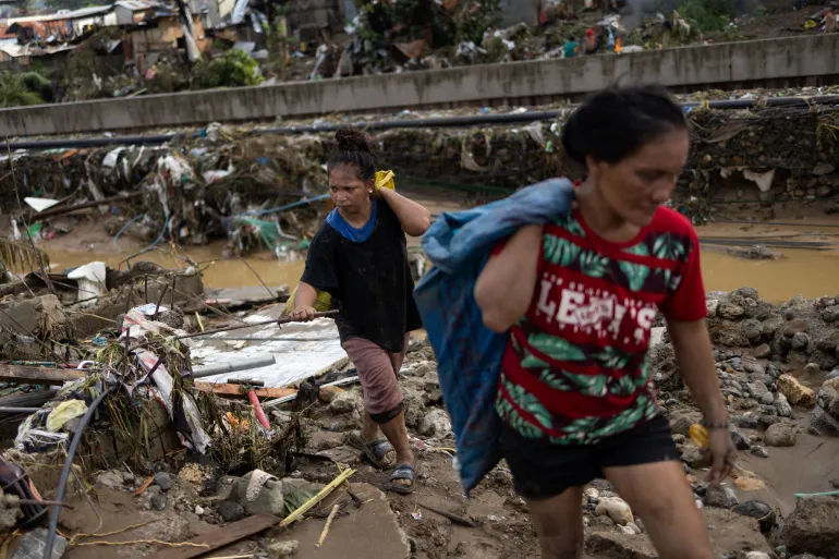 Deadly typhoon heads for Vietnam after killing at least 114 in Philippines