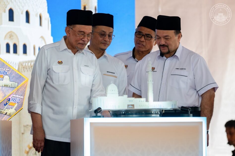 Anwar launches RM75mil Madani Mosque project in Penang