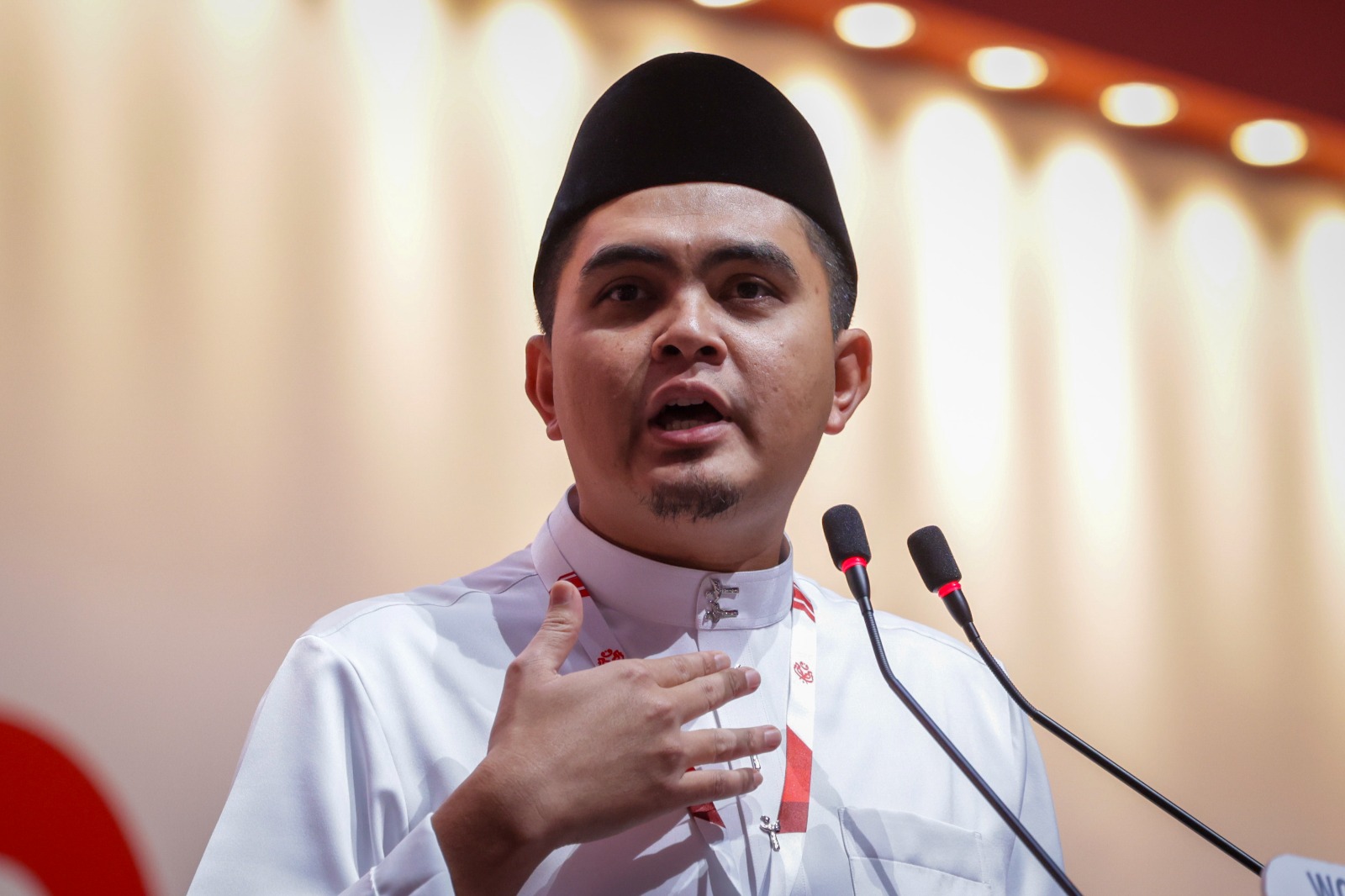 akmal saleh
