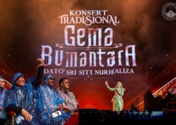 YAB Perdana Menteri, Dato' Seri Anwar Ibrahim semasa Konsert Gema Bumantara Siti Nurhaliza di Bukit Jalil, Kuala Lumpur. 18 Oktober 2026. FATH RIZAL/Pejabat Perdana Menteri.
NO SALES; NO ARCHIVE; RESTRICTED TO EDITORIAL USE ONLY. NOTE TO EDITORS: These handout photographs are provided solely for editorial reporting purposes and may be used only for the contemporaneous illustration of the events, subjects, individuals depicted, or facts referenced in the accompanying caption. Any further reuse may require a