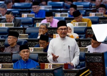 YAB Perdana Menteri, Dato’ Seri Anwar Ibrahim hadir bagi membentang Belanjawan 2024 di Parlimen di Kuala Lumpur pada 18 October 2024. - AFIQ HAMBALI/Pejabat Perdana Menteri

NO SALES; NO ARCHIVE; RESTRICTED TO EDITORIAL USE ONLY. NOTE TO EDITORS: This photos may only be used for editorial reporting purposes for the contemporaneous illustration of events, things or the people in the image or facts mentioned in the caption. Reuse of the pictures may require further permission. MANDATORY CREDIT - AFIQ HAMBAL