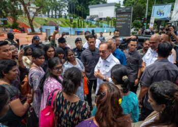 YAB Perdana Menteri, Dato' Seri Anwar Ibrahim semasa Majlis Ramah Mesra bersama Mahasiswa India di Universiti Malaya, Kuala Lumpur. 10 Mei 2026. AMIR IRSYAD/Pejabat Perdana Menteri.

NO SALES; NO ARCHIVE; RESTRICTED TO EDITORIAL USE ONLY. NOTE TO EDITORS: This handout photos may only be used for editorial reporting purposes for the contemporaneous illustration of events, things or the people in the image or facts mentioned in the caption. Reuse of the pictures may require further permission. MANDATORY CREDI