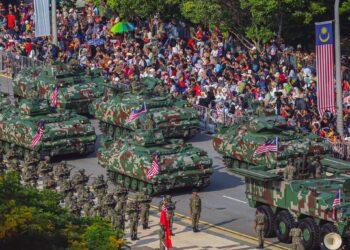 PUTRAJAYA, 31 Ogos -- Kontinjen Angkatan Tentera Malaysia (ATM) mempamerkan aset ketenteraan mereka pada sambutan Hari Kebangsaan Ke-67 bertemakan “Malaysia MADANI: Jiwa Merdeka” di Dataran Putrajaya hari ini.

-- fotoBERNAMA (2024) HAK CIPTA TERPELIHARA