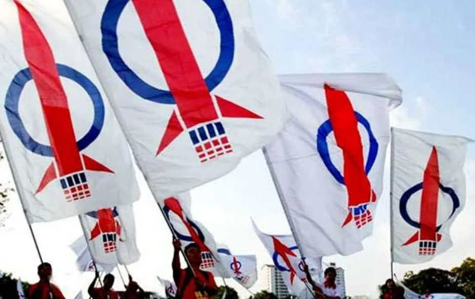 [Image: DAP-flags.png]