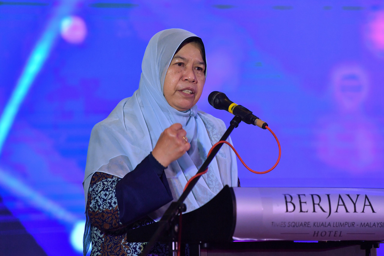 It’s business as usual, says Zuraida amid Bersatu fiasco - Focus Malaysia