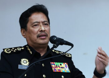 GUA MUSANG, 25 April -- Ketua Pesuruhjaya Suruhanjaya Pencegahan Rasuah Malaysia (SPRM) Tan Sri Azam Baki ketika berucap pada Majlis Perasmian Pejabat Suruhanjaya SPRM Cawangan Gua Musang harini.

-- fotoBERNAMA (2024) HAK CIPTA TERPELIHARA