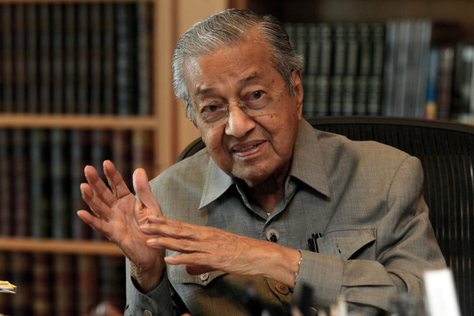 X user sparks debate Public response to Tun M’s controversial statement