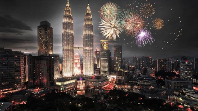 What Will 2024 Bring To Malaysians After Its Installation As King   New Year 2024 AstroSage 750x422 