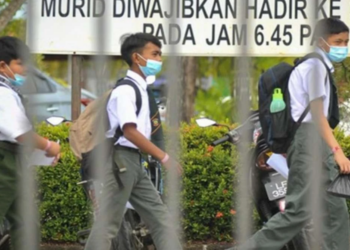 necktie school student