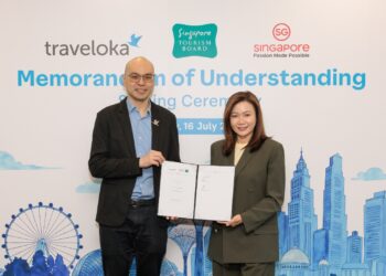 Melissa Ow, Chief Executive, Singapore Tourism Board, and Albert, Co-founder, Traveloka, signing a Memorandum of Understanding to solidify a partnership to promote Singapore as a preferred destination in Indonesia, Malaysia, Thailand, Vietnam and Australia.