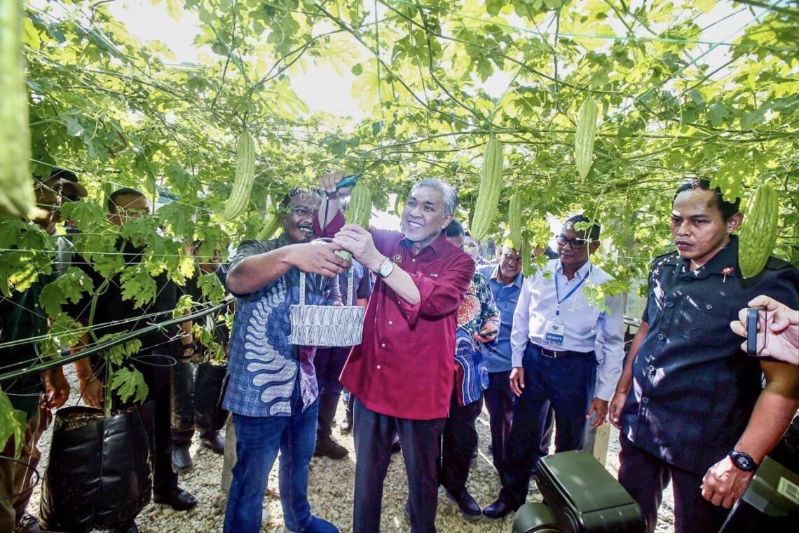 DPM Zahid launches national expansion of BAT Malaysia’s “Beyond Benih