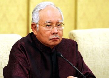 KUALA LUMPUR, 23 Feb -- Bekas Perdana Menteri Datuk Seri Najib Tun Razak hadir di Mahkamah Tinggi hari ini, berhubung perbicaraan kes meminda laporan audit 1Malaysia Development Berhad (1MDB).
--fotoBERNAMA (2021) HAK CIPTA TERPELIHARA

KUALA LUMPUR, Feb 23 -- Former prime minister Datuk Seri Najib Tun Razak attends a trial in a High Court today over his alleged tampering of the 1Malaysia Development Berhad (1MDB) final audit report.
--fotoBERNAMA (2021) COPYRIGHT RESERVED